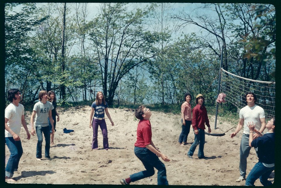 LaGrange 1974 Volleyball -1